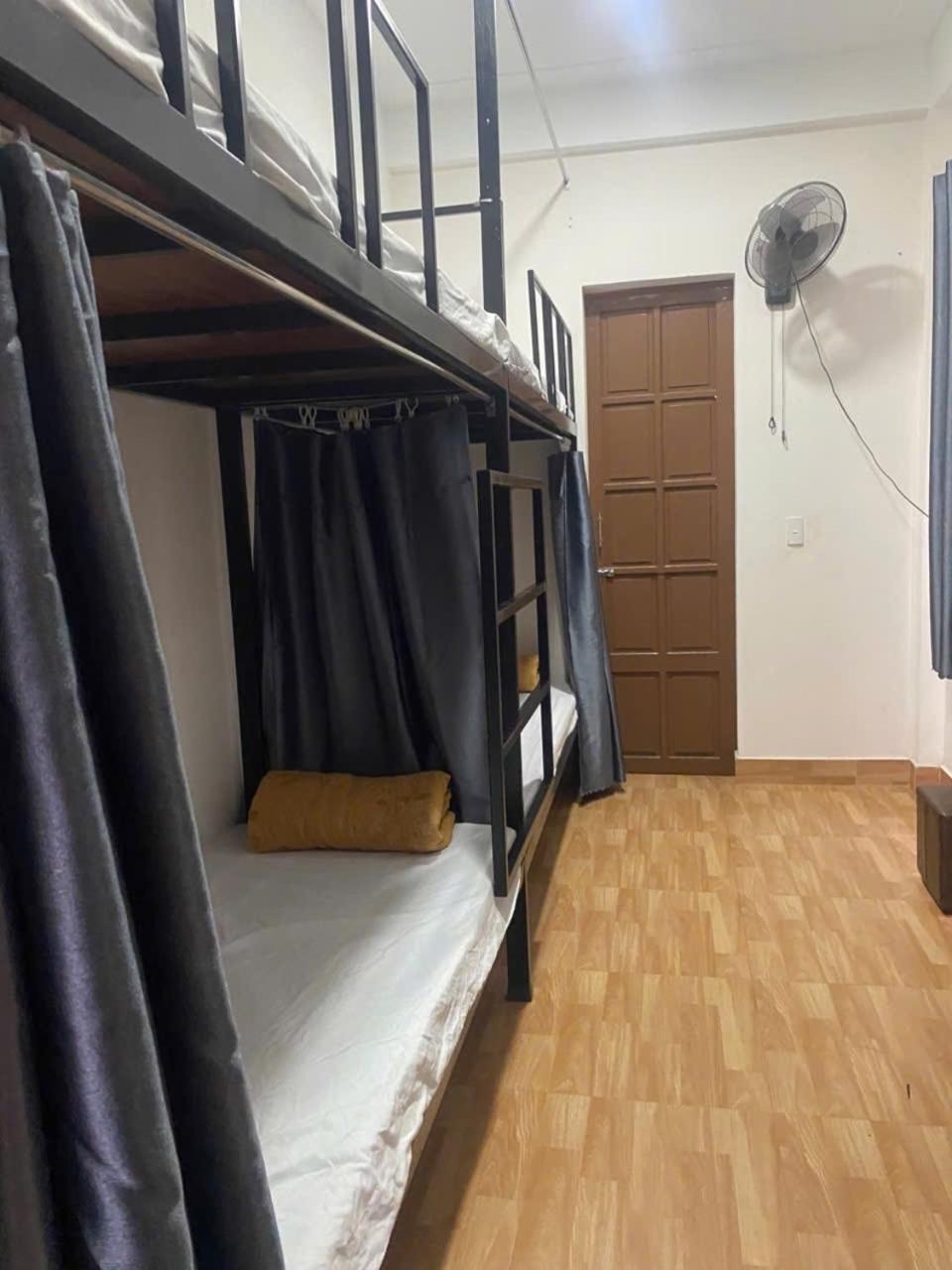 Aumori Hostel Ðồng Hới Buitenkant foto