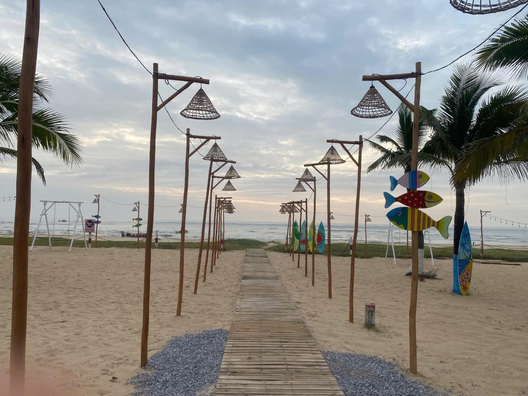 Aumori Hostel Ðồng Hới Buitenkant foto